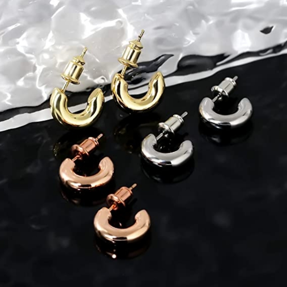 7 Sizes Available Hoop Earrings